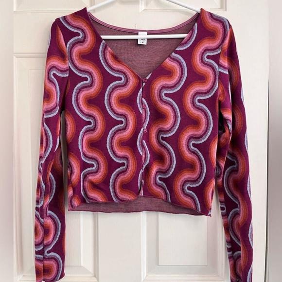 ๐ TWIK Groovy Wave Print Button Down Crop Cardigan Purple Pink Blue M - Picture 4 of 13